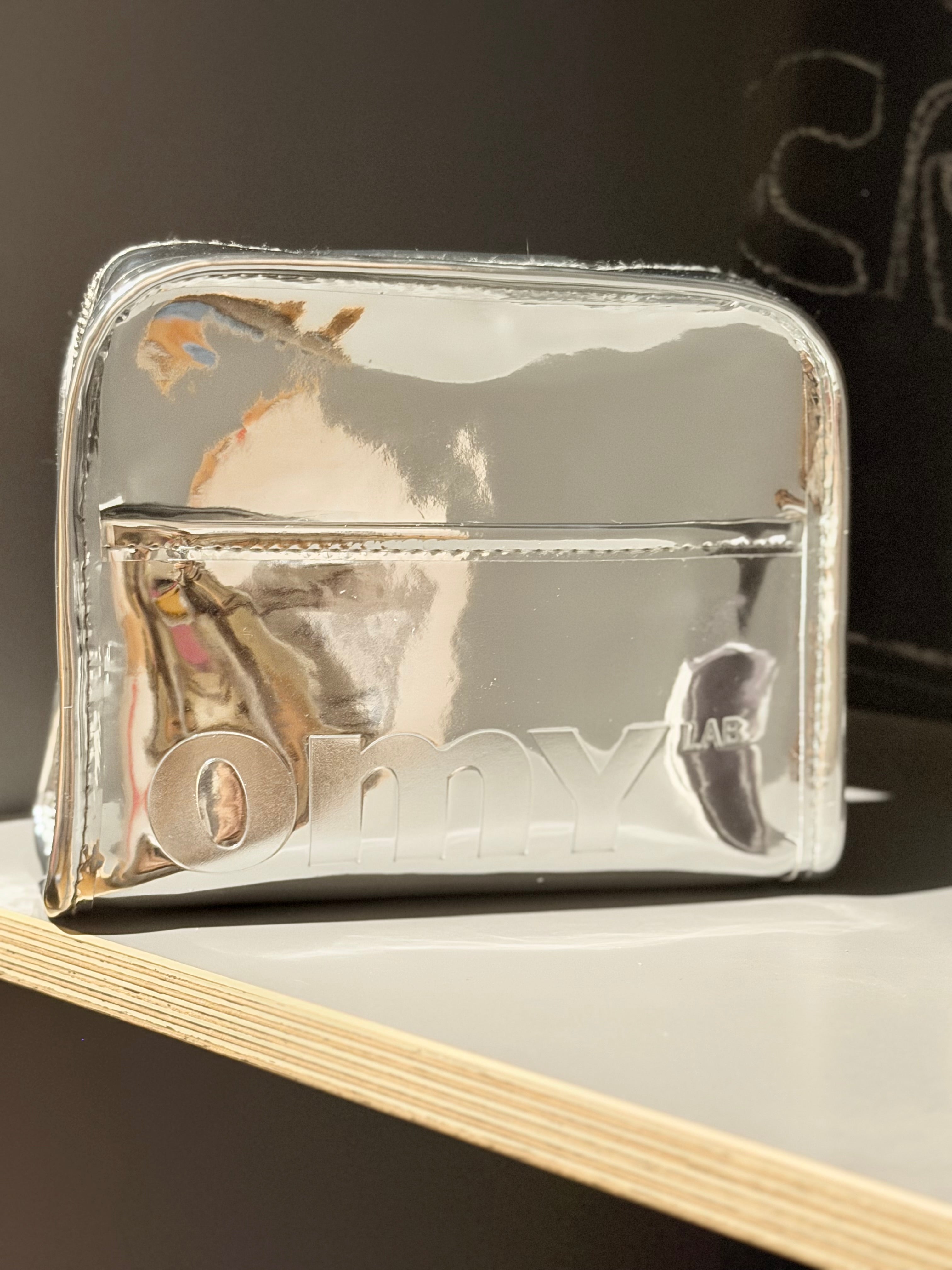 Trousse a cosmétiques, accessoires