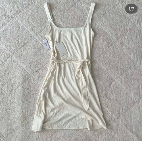 Aritzia Wilfred MINI ROBE SATURN