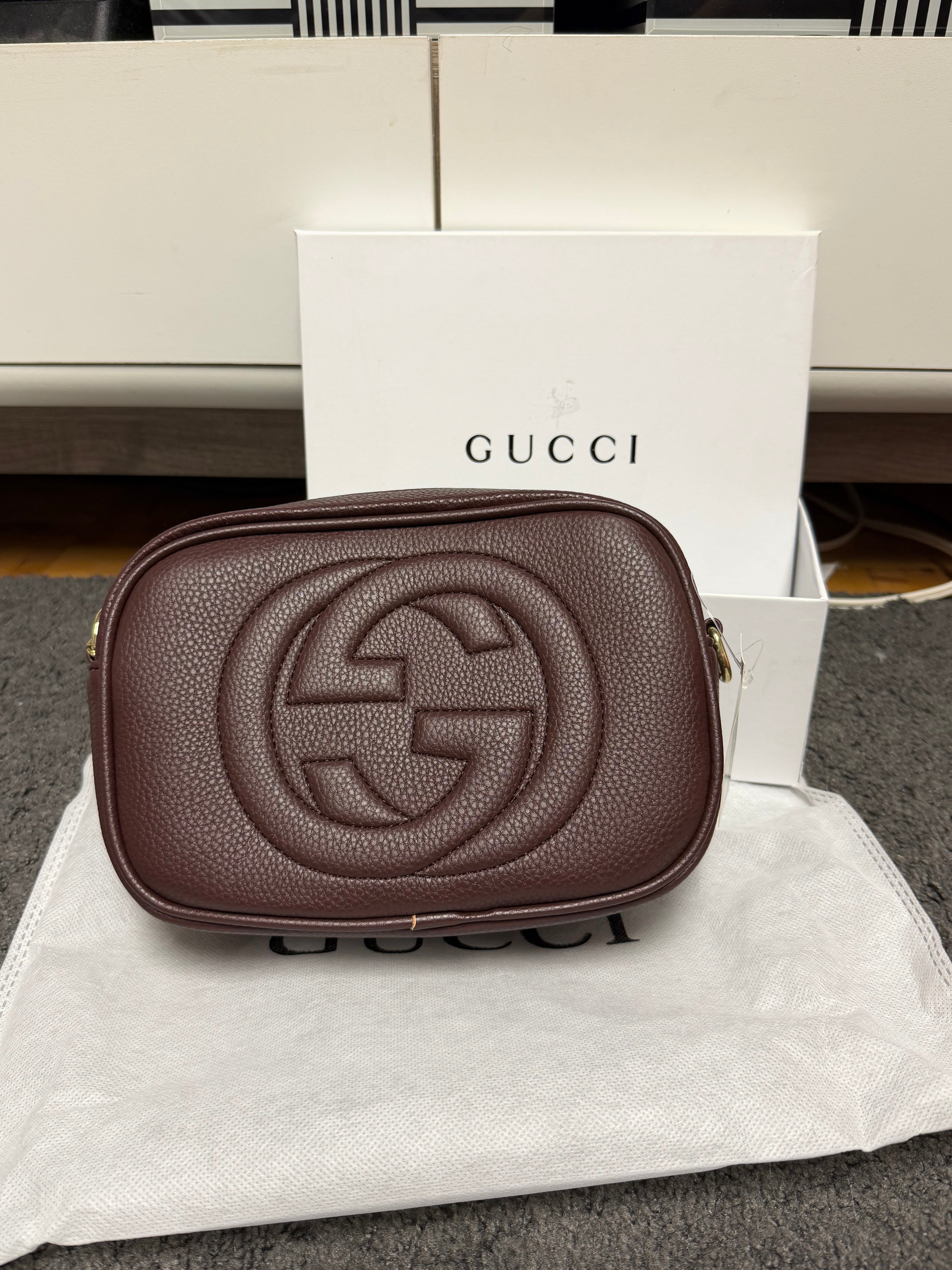 Sac GUCCI à main en cuir soho