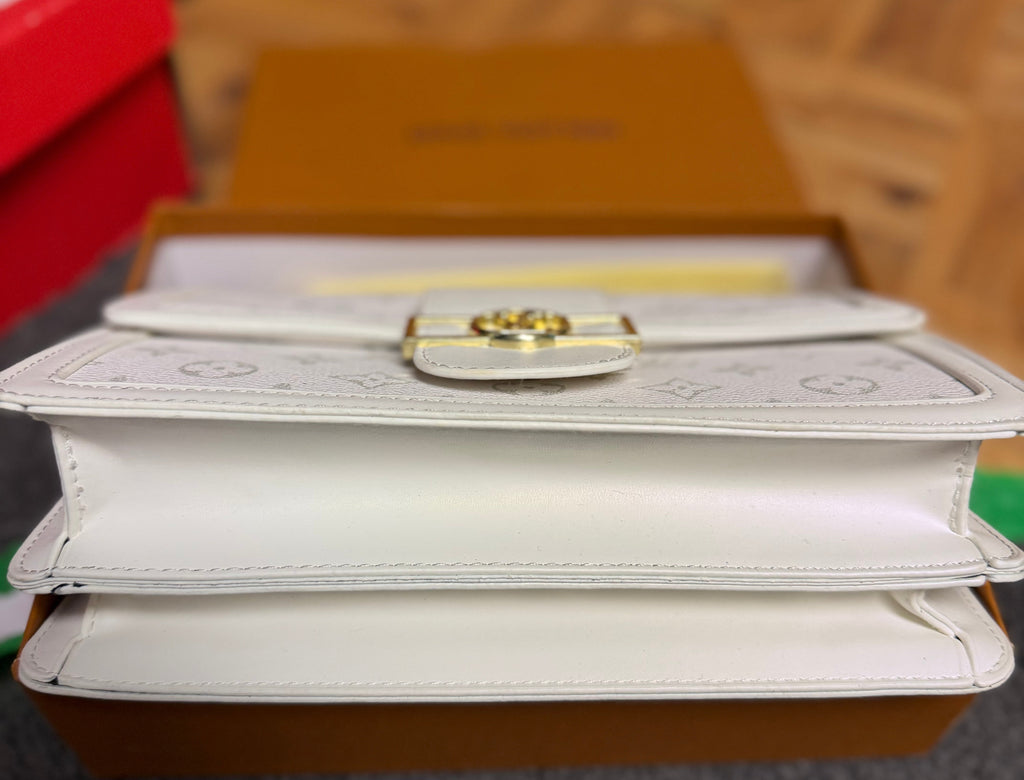 Louis Vuitton Monogram Dauphine