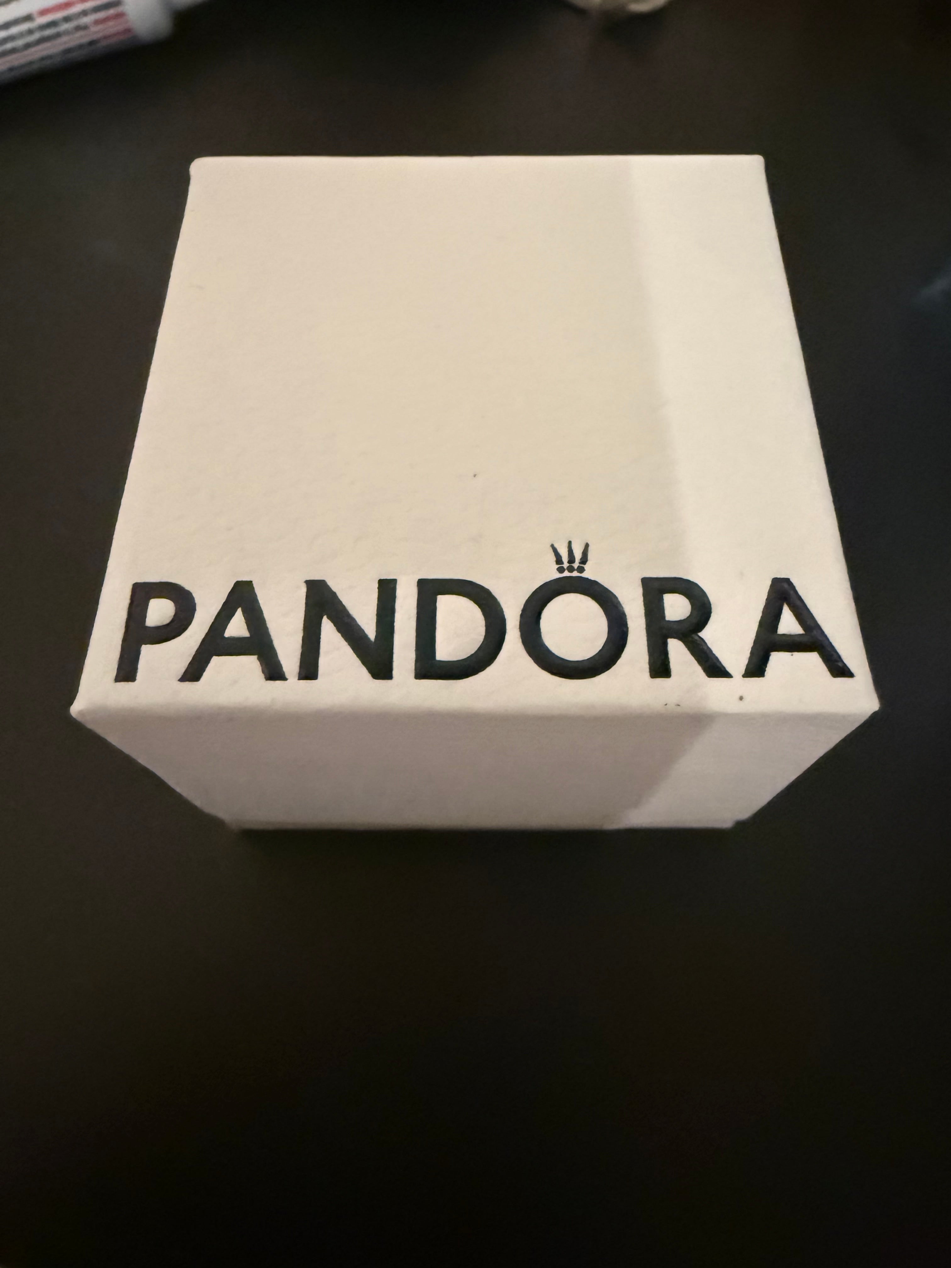 Anneau demi éternité en pavé avec diamant cultivé en laboratoire Pandora Era taille 7