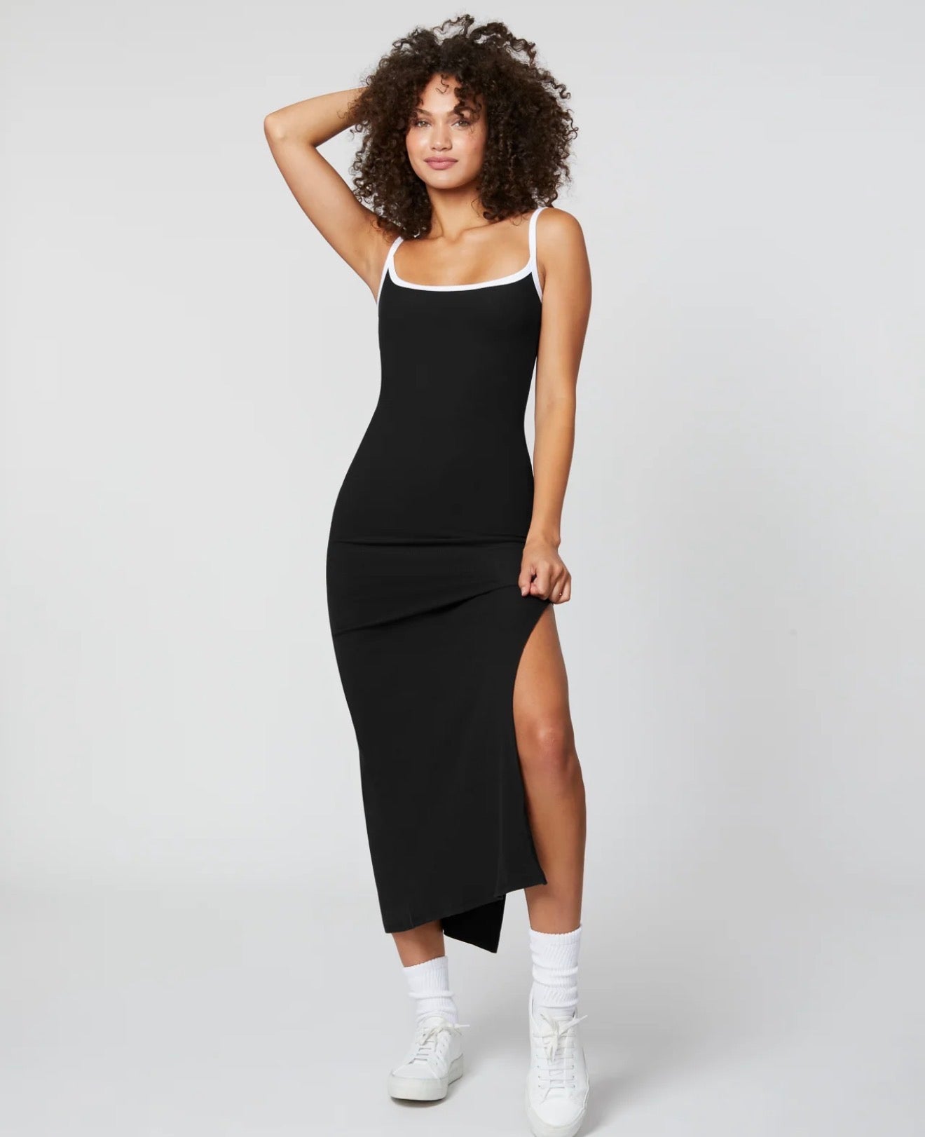 Robe longue a dos ouvert