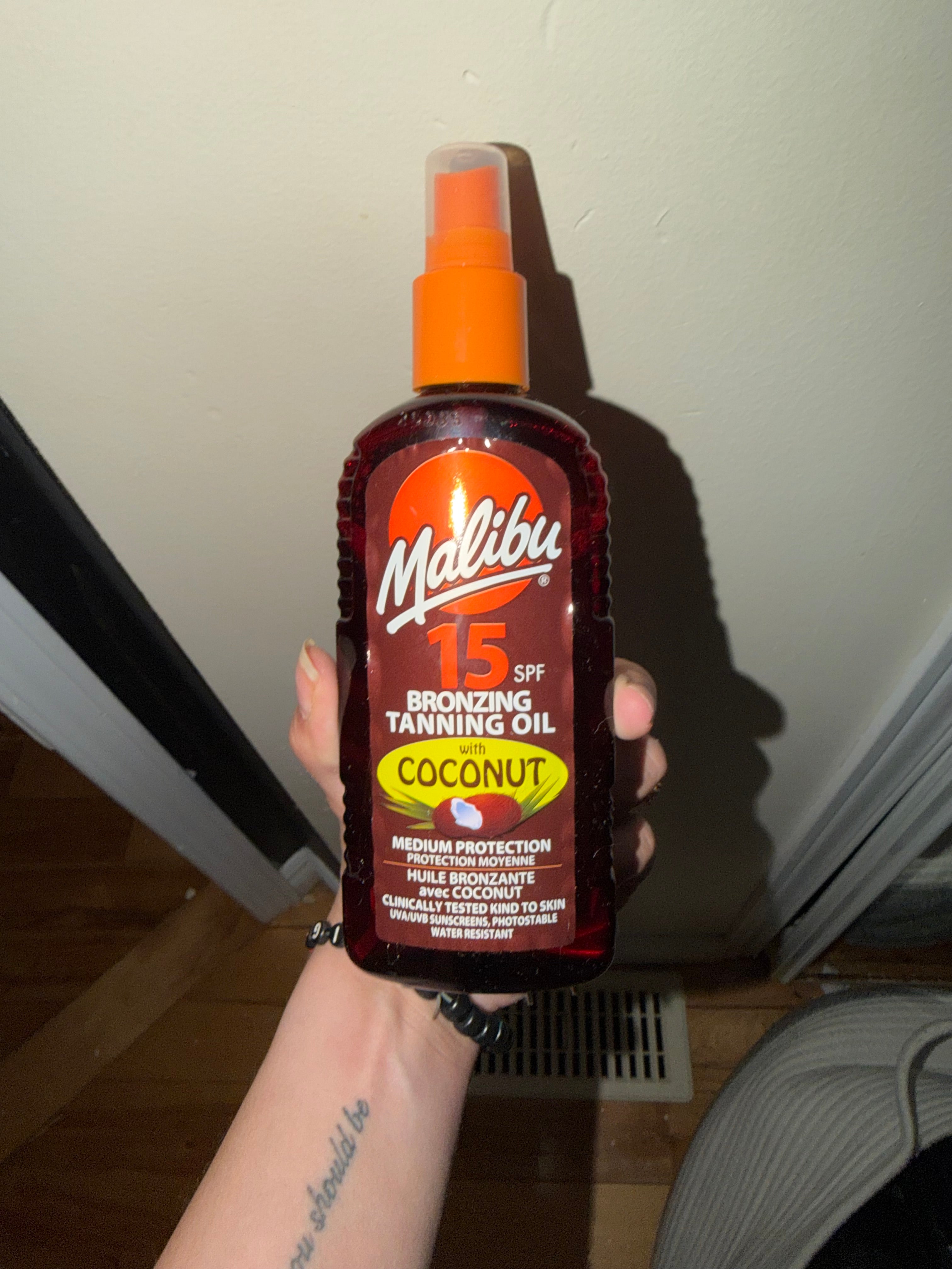 Malibu SPF 15 Bronzing Tanning Oil with Coconut (200 ml)