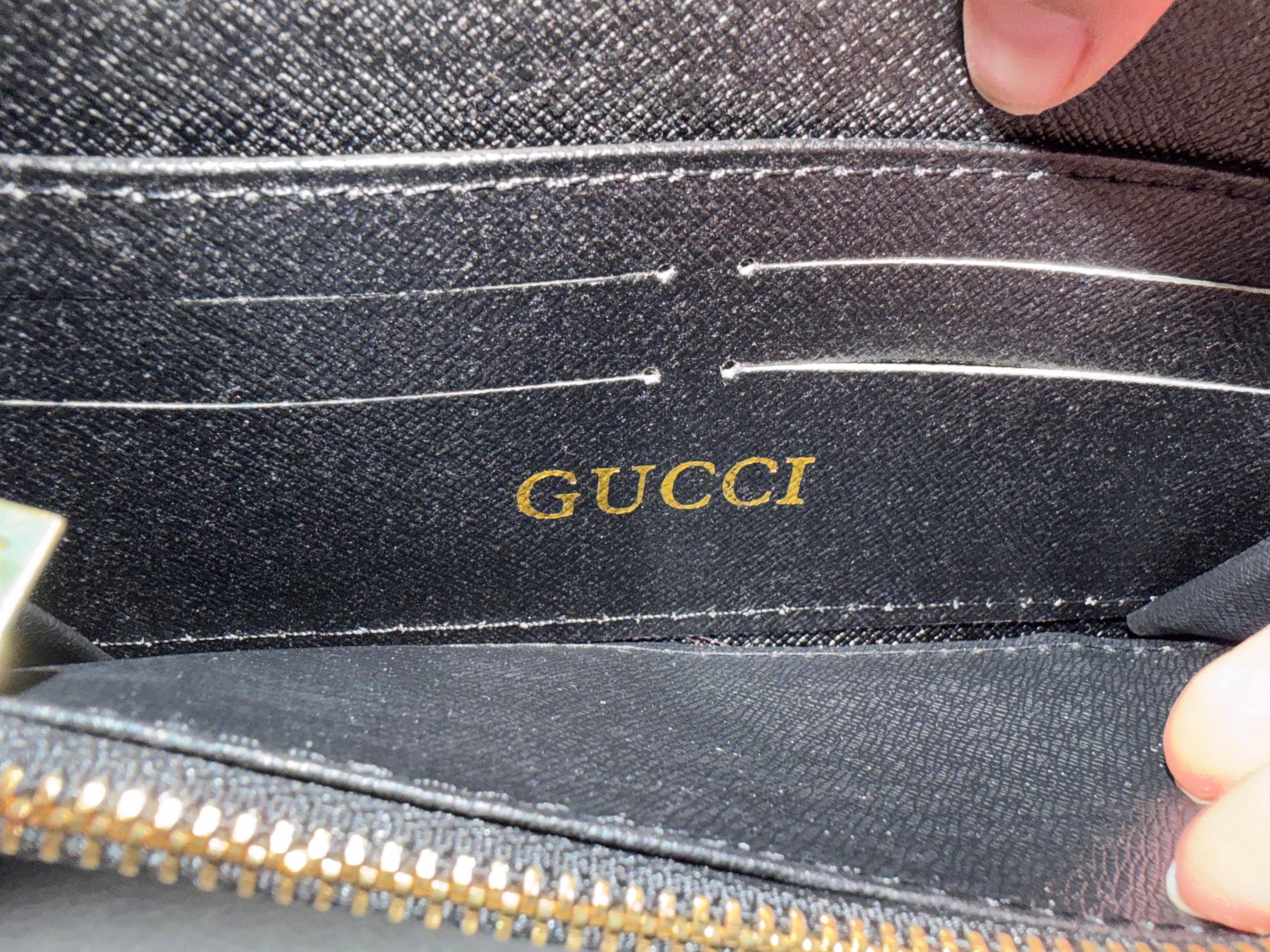 Gucci Essence Classic double Zip Wallet