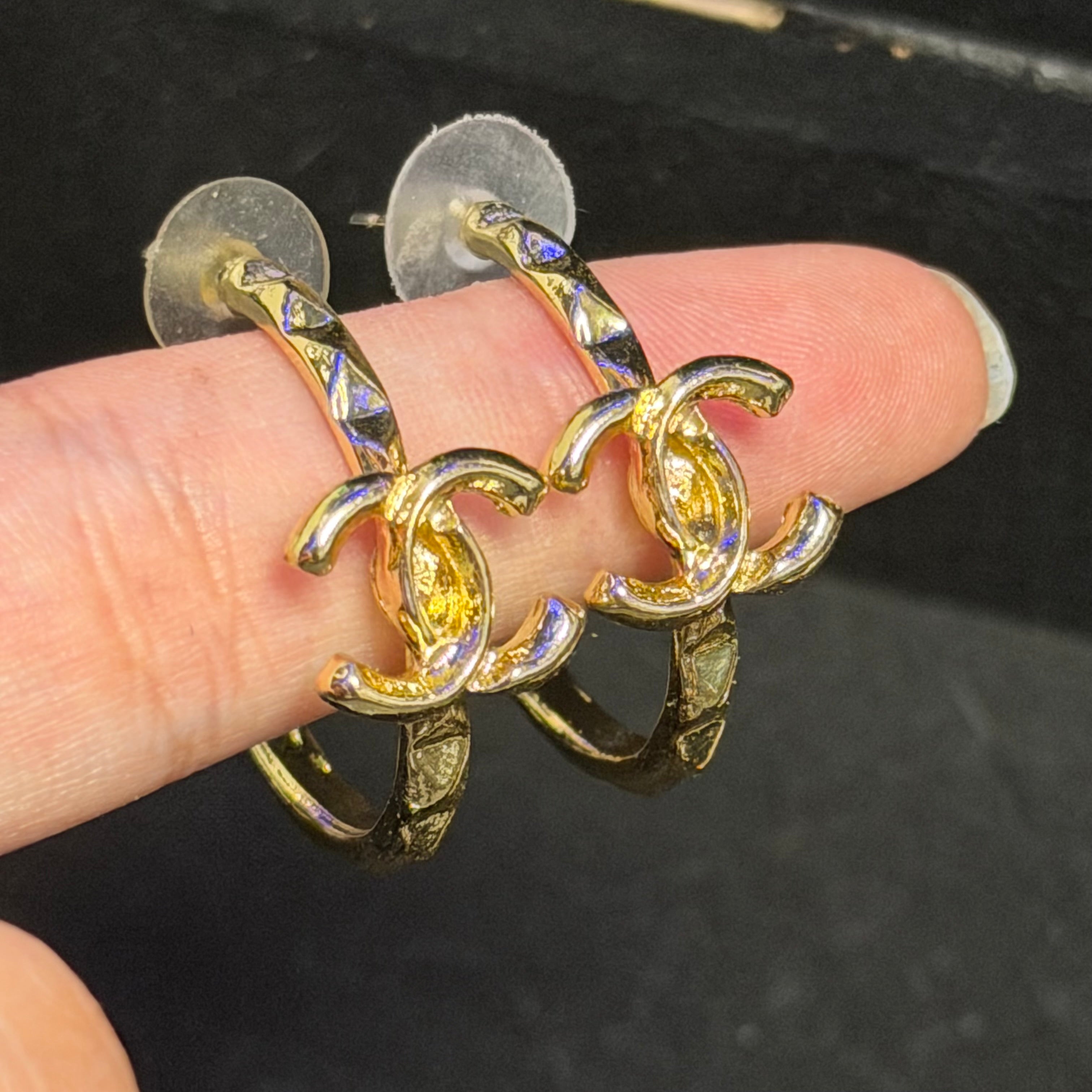 Boucle d'oreille Chanel or