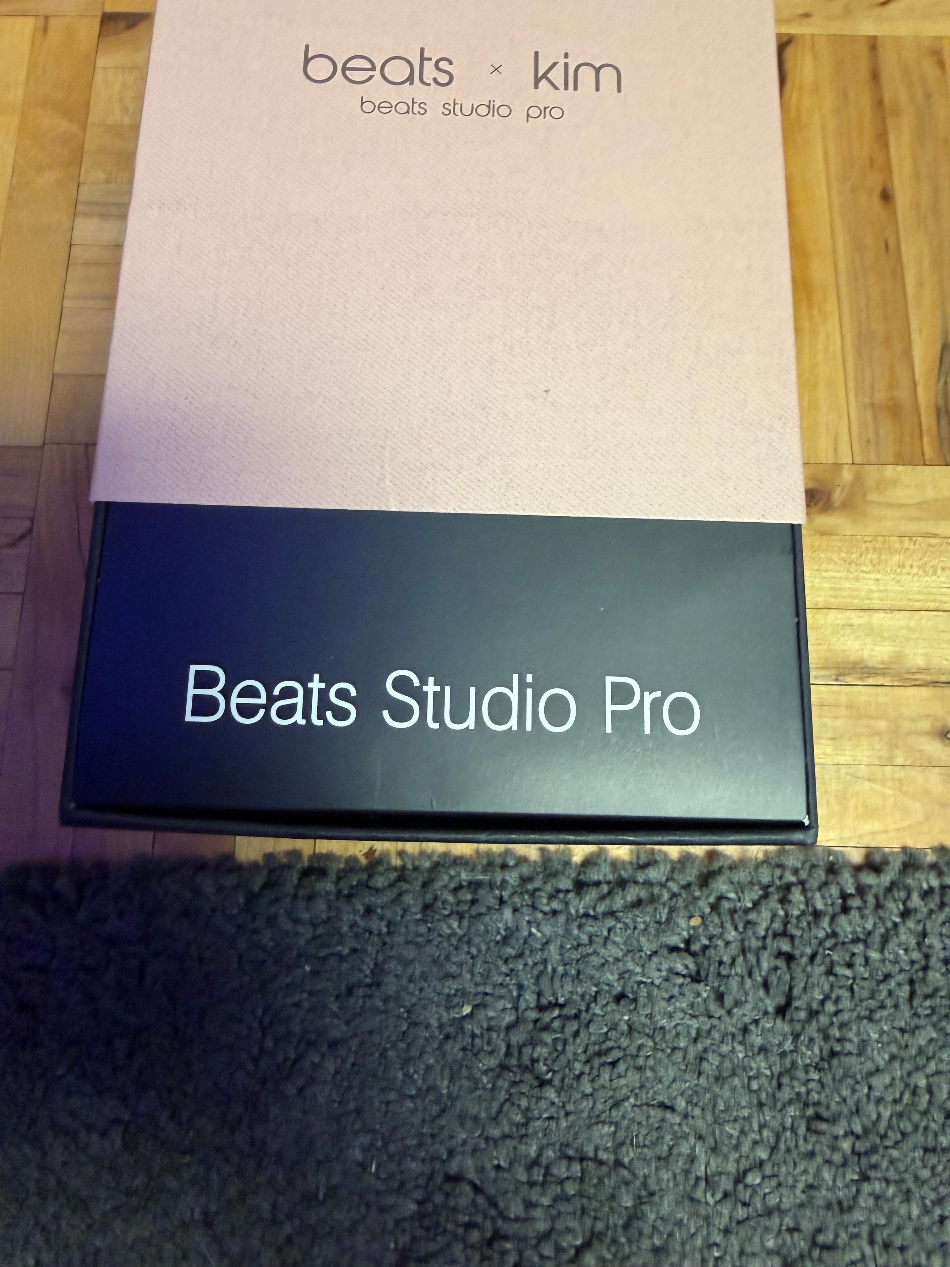 Beats Studio Pro x Kim Kardashian