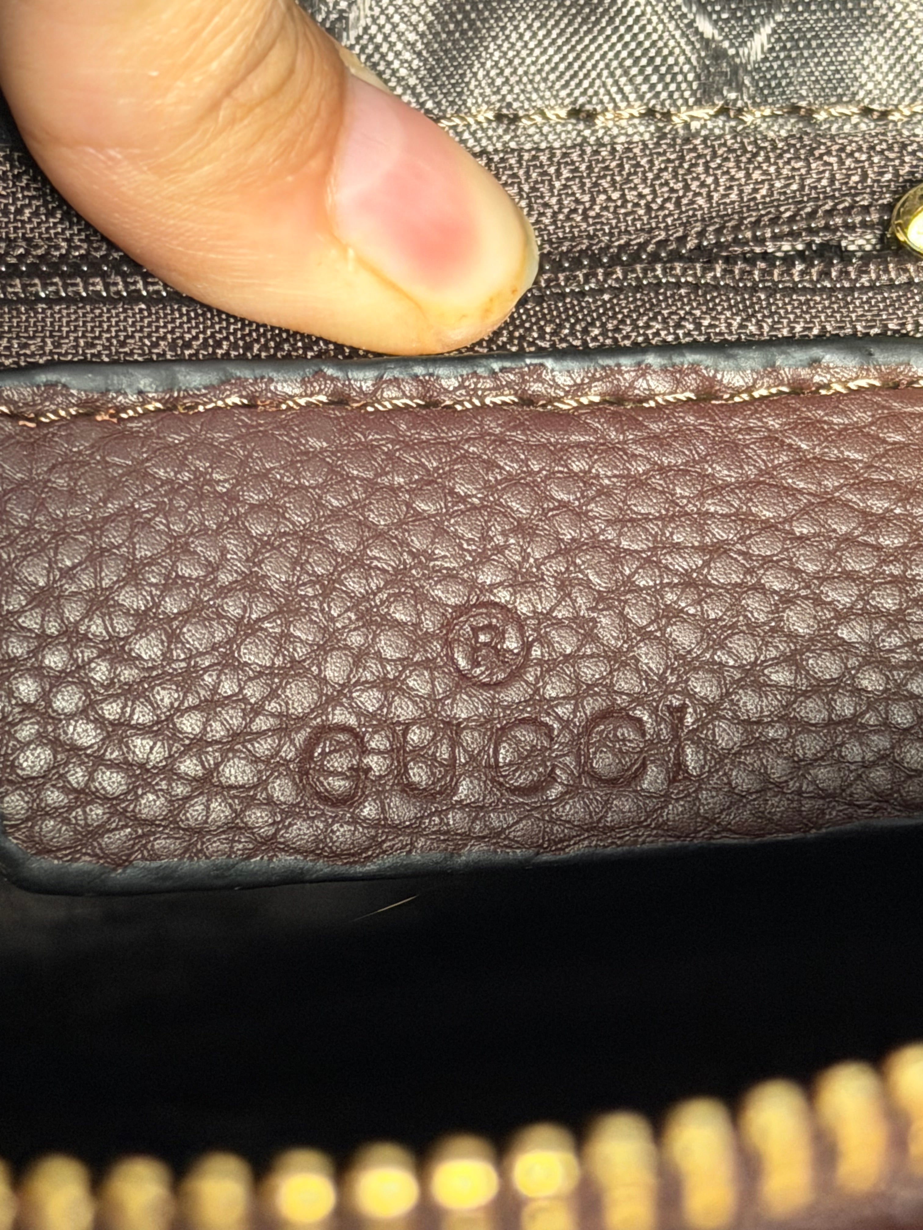 Sac GUCCI à main en cuir soho