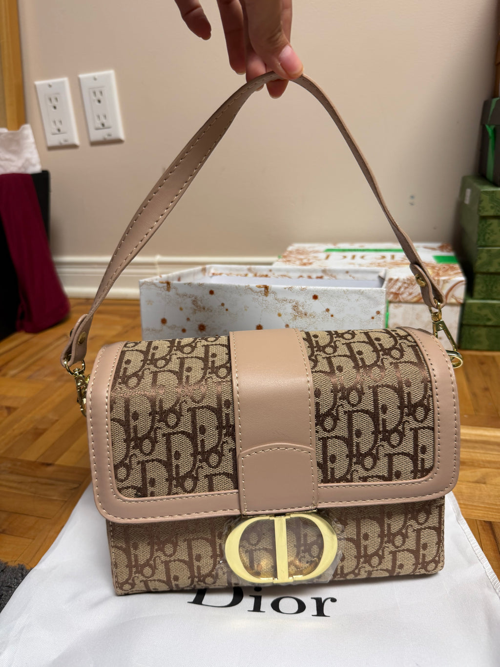 Sac à main Dior en cuir 30 montaigne