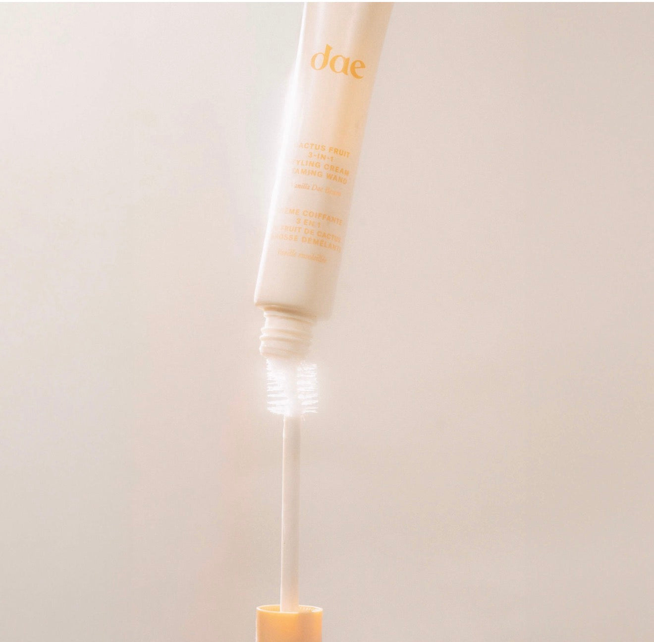 DAE Crème 3-en-1 Vanilla Dae Beam - notes of creamy vanilla, praline, and candied lemon