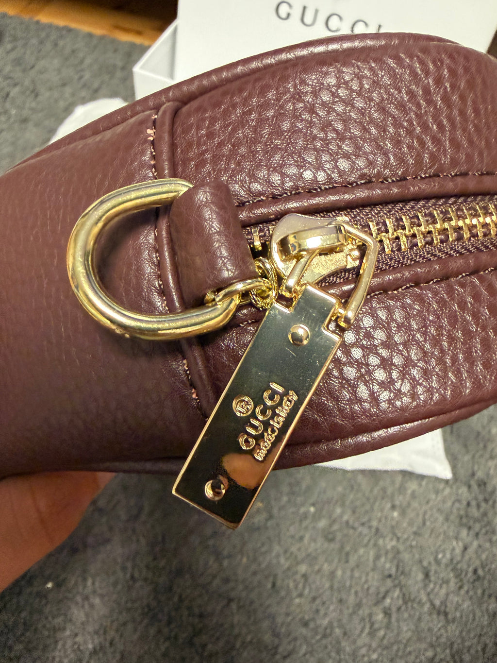 Sac GUCCI à main en cuir soho