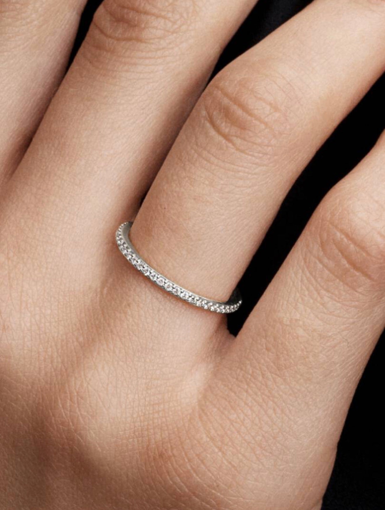 Anneau demi éternité en pavé avec diamant cultivé en laboratoire Pandora Era taille 7